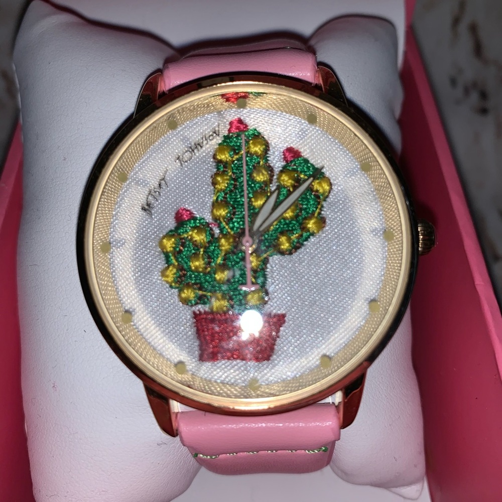 Betsey Johnson Watch - Picture 2 of 3